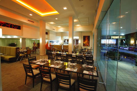 Pacific Hotel Cairns - Accommodation Yamba 1