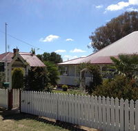 Tenterfield Luxury Historic c1895 Cottage - Accommodation Yamba