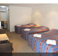 Tenterfield Tavern  Motor Inn - Accommodation Yamba