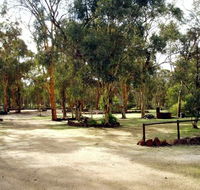 Toodyay Holiday Park  Chalets - Accommodation Yamba