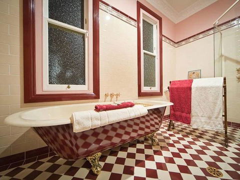 Varenna Luxury Accommodation - Accommodation Yamba 3