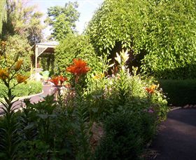 Blue Wren Cottage - Accommodation Yamba 0