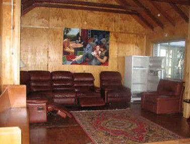 Hatters Hideout - Accommodation Yamba 2