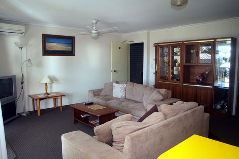 Skyline Holiday Units - Accommodation Yamba 7