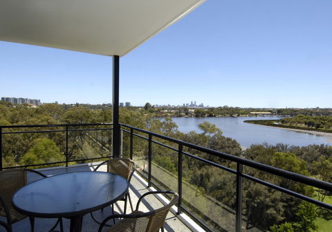 Assured Ascot Quays Apartment Hotel - Accommodation Yamba 0