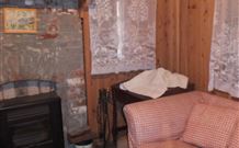 Aberfeldie Cottage B And B - Accommodation Yamba 1