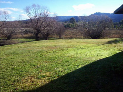 Colonial Inn Guest Rooms - Accommodation Yamba 3