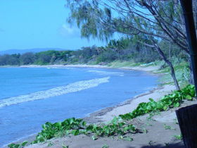 Beachfront Zilzie Holiday Home And Cottage - Accommodation Yamba 3