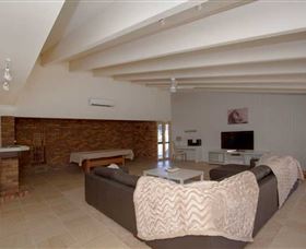 Kellarni Downs Farmstay-Scenic Rim - Accommodation Yamba 1