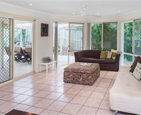 At Theme Park Central Holiday House - Accommodation Yamba 3