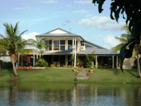 Alexander Lakeside Bed And Breakfast - Accommodation Yamba 2
