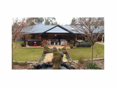 Alam Indah - Accommodation Yamba 0
