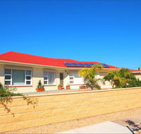Christies Cottage for holidays and relocations. - Accommodation Yamba