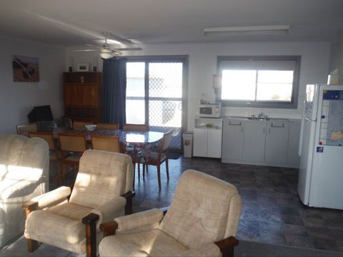 Decked Out - Accommodation Yamba 3