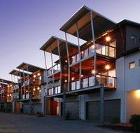 Quarterdecks Harbour Retreat - Accommodation Yamba