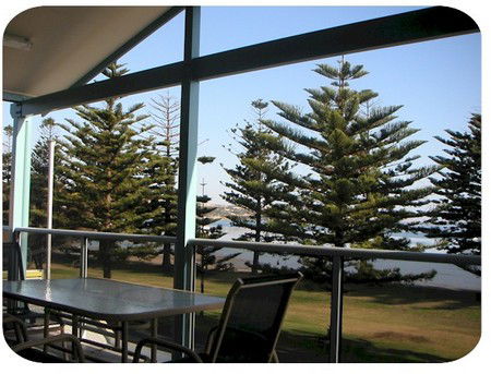 Port Lincoln Foreshore Apartments - Accommodation Yamba 2