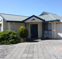 Robe Dolphin Court Apartments - Accommodation Yamba