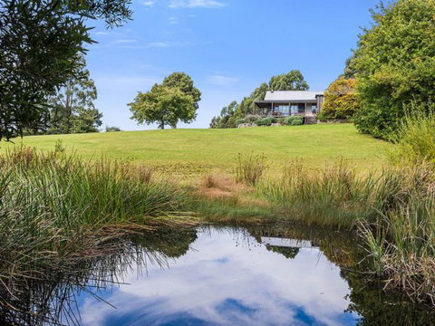 Cape Cottages - Accommodation Yamba 0