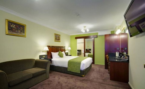 Comfort Inn And Suites Georgian - Accommodation Yamba 2