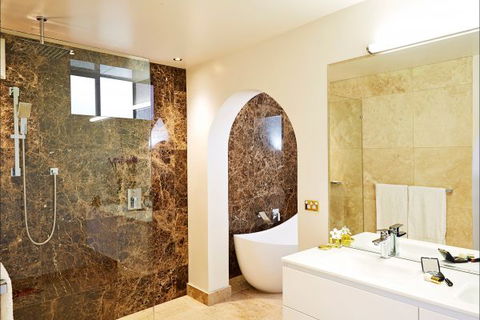 The Suites, Villa Belgravia - Accommodation Yamba 2