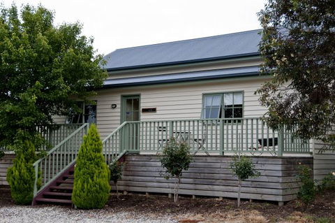 Wood Duck Cottages - Accommodation Yamba 0
