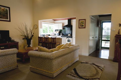 Wood Duck Cottages - Accommodation Yamba 2