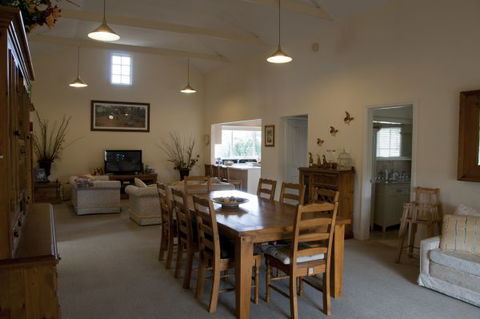 Wood Duck Cottages - Accommodation Yamba 7