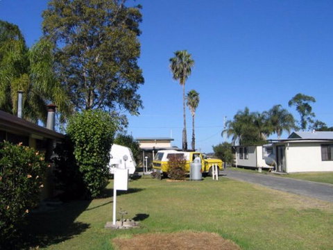 Browns Caravan Park - Accommodation Yamba 0