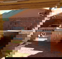 Leeman Holiday Units - Accommodation Yamba