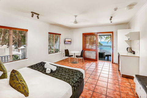 Paradise On The Beach Resort - Accommodation Yamba 1