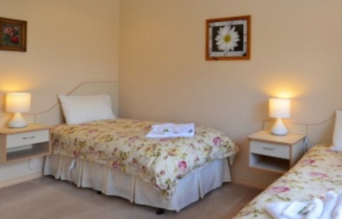 Serena Cottages - Accommodation Yamba 8
