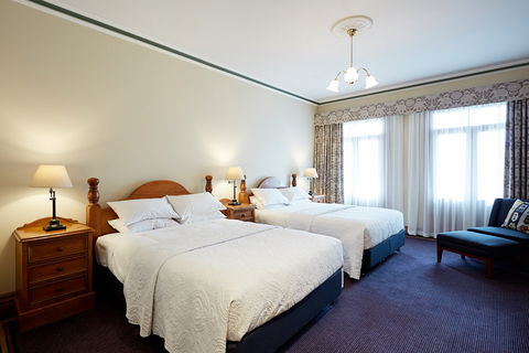 The Settlement Hotel - Accommodation Yamba 1