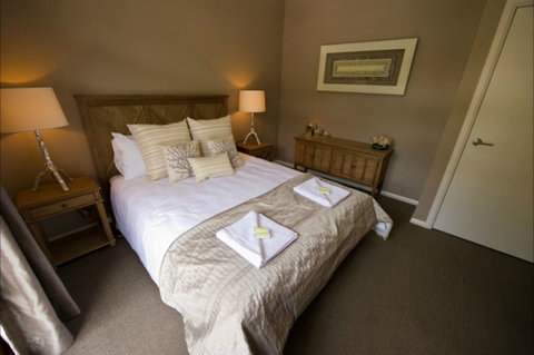 Berowra Waters Penthouse - Accommodation Yamba 0