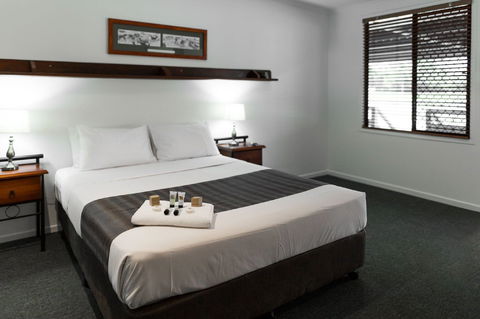 Moonie Crossroads - Accommodation Yamba 2