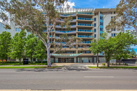 Pacific Suites Canberra - Accommodation Yamba 1