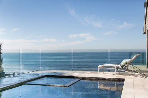 RT Edgar Flinders - Accommodation Yamba 0