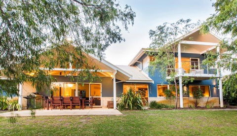 The Willows 2 - Accommodation Yamba 0