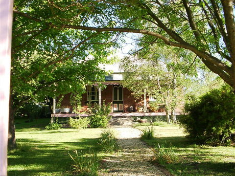 Dingle Bed And Breakfast - Accommodation Yamba 0