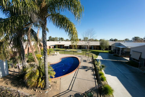Ashleigh Court Motor Inn - Accommodation Yamba 0