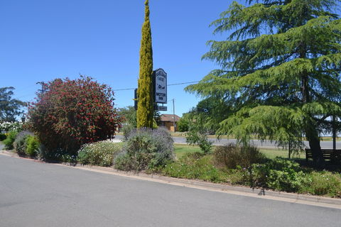 Ashleigh Court Motor Inn - Accommodation Yamba 1