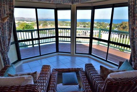 Panorama - Accommodation Yamba 2