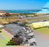 Peterborough House  Motel - Accommodation Yamba