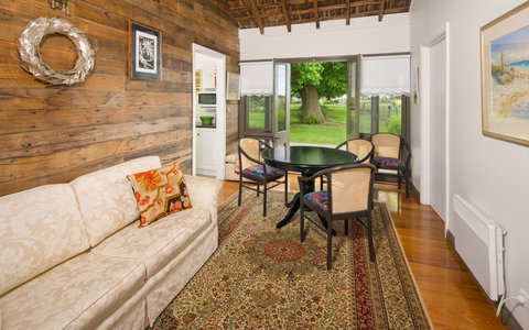 Timboon House & Stables - Accommodation Yamba 2