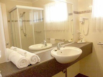 Armidale Pines Motel - Accommodation Yamba 1