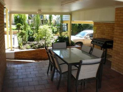 Estelle Kramer Motor Inn - Accommodation Yamba 2