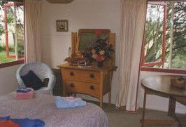Poppys Cottage B&B - Accommodation Yamba 2