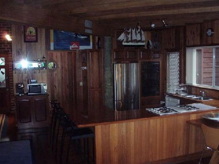 Arrawarra Lodge - Accommodation Yamba 3
