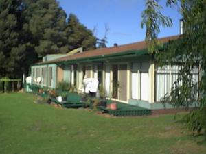 Jenny's Lake Farm B&B - Accommodation Yamba 0