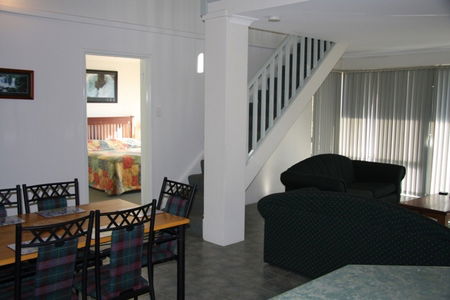Walpole Bayside Villas - Accommodation Yamba 1