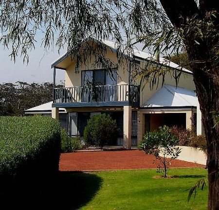 Walpole Bayside Villas - Accommodation Yamba 5